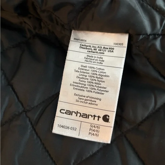 Carhartt women’s Hooded Vest - Picture 4 of 4